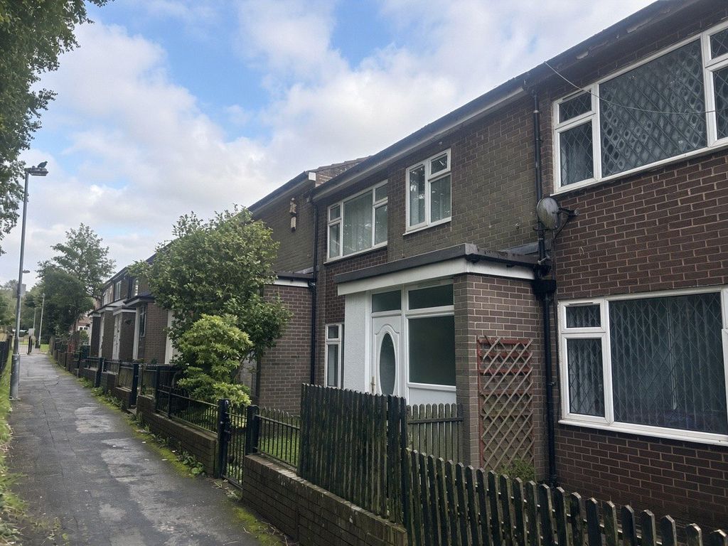 Property photo 1 of 16 External