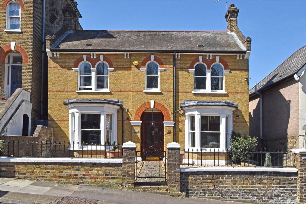 Property photo 1 of 33 Picture No. 42