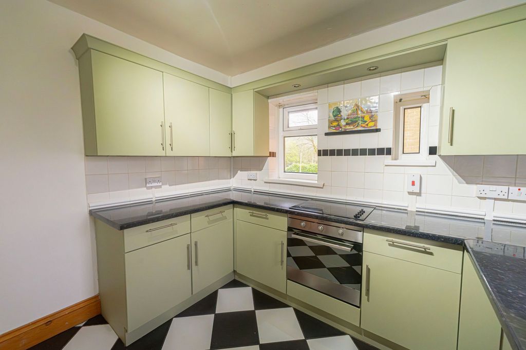 Additional image 7 of 2 bed flat for saleWaunfawr Gardens, Cross Keys NP11