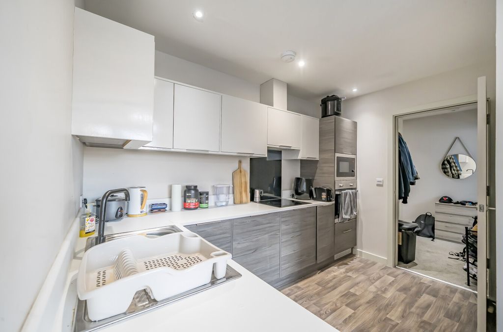 Property photo 3 of 10 1344367-3-68Add6E...
