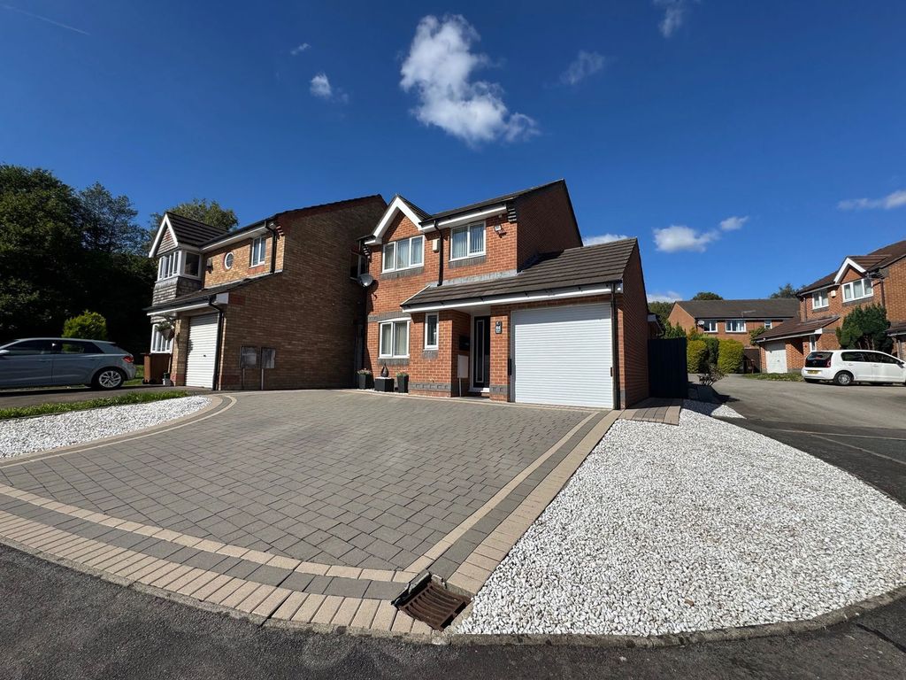 Property photo 1 of 30