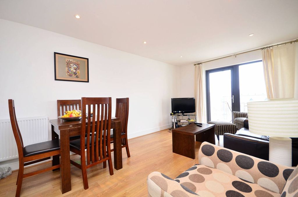 Property photo 1 of 6