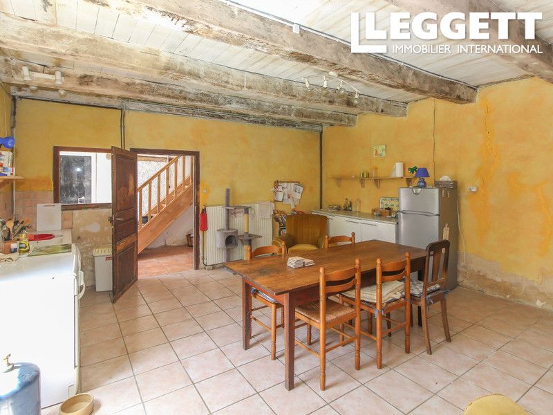 Property photo 3 of 10