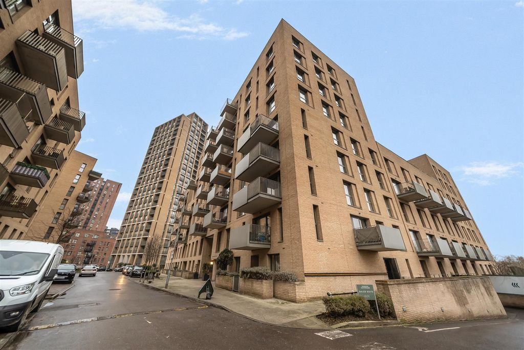 Property photo 1 of 20 1407237-20-6981d95A14E26.Jpg