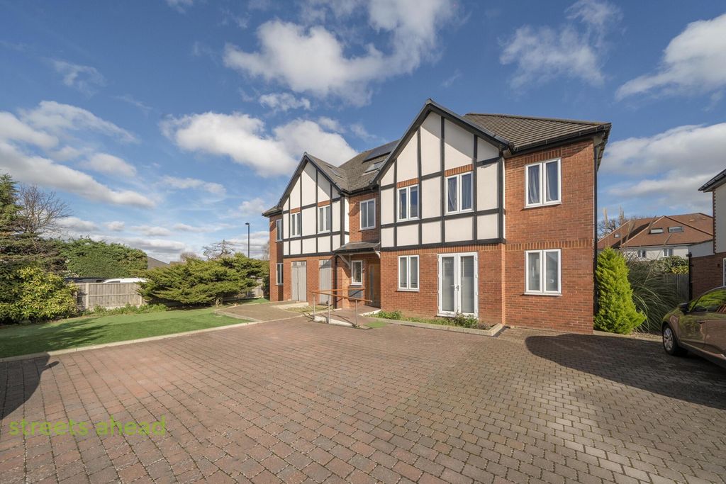 Property photo 1 of 16 d9Fbebea-F67A-43c...