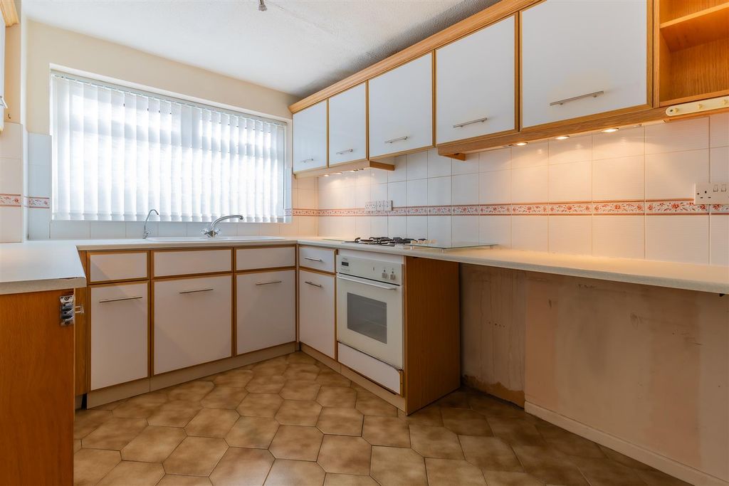 Property photo 2 of 14 52 (1 Of 14).Jpg