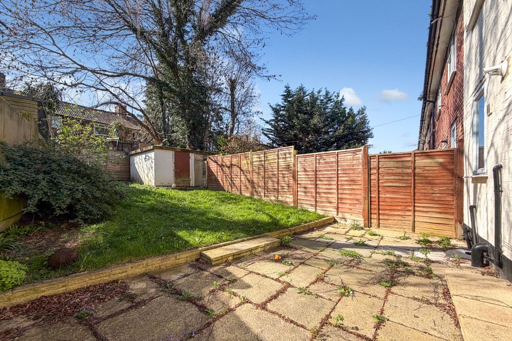 Property photo 3 of 18