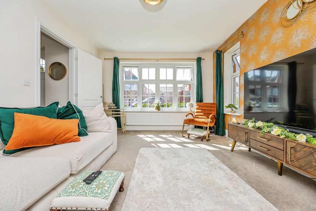 Property photo 2 of 15 Living Room