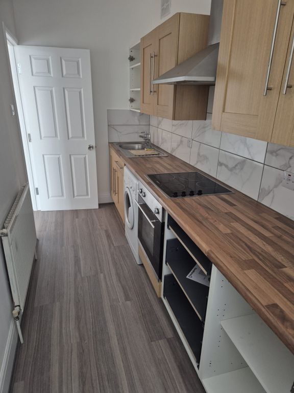 Property photo 3 of 7 Gallery