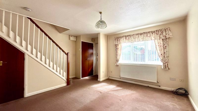Property photo 3 of 14 Sitting Room