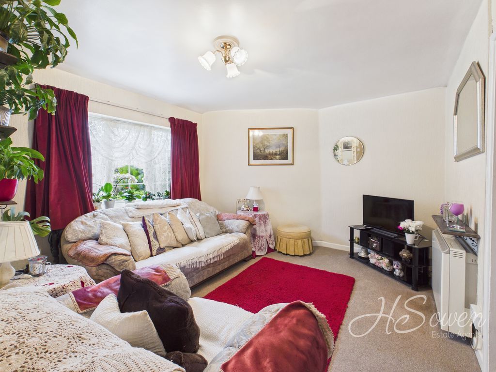 Property photo 2 of 13 Photo 11