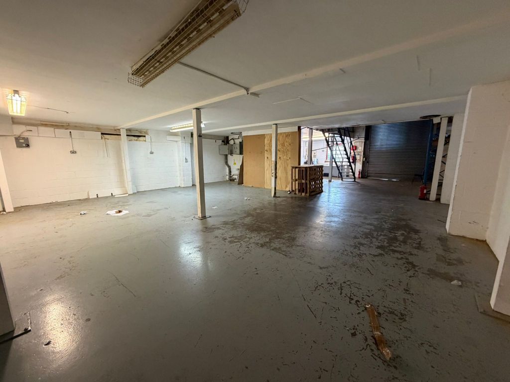 Property photo 2 of 4