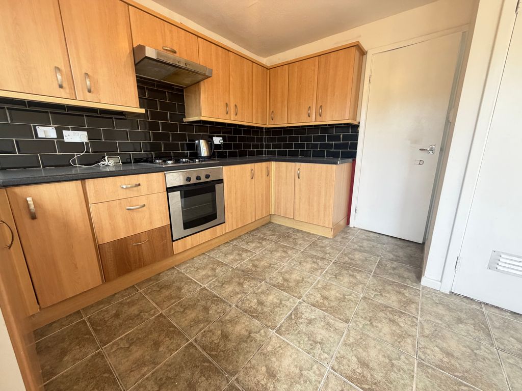 Property photo 2 of 13 Image