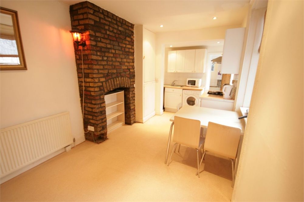 Property photo 2 of 7