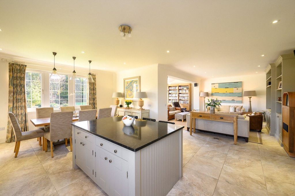 Property photo 3 of 68 Kitchen