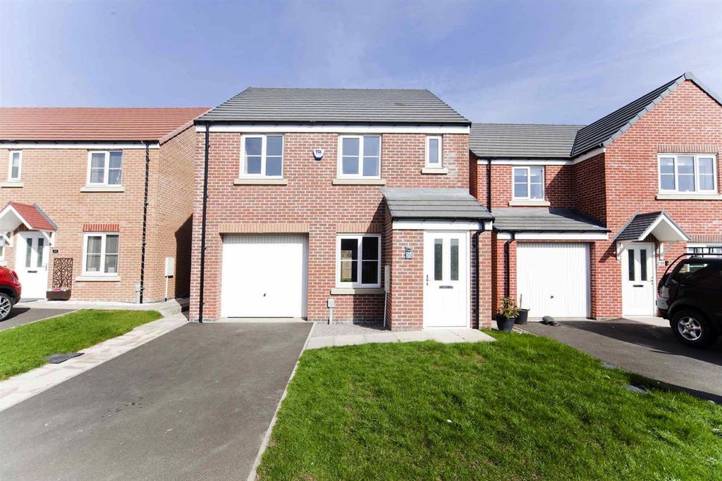 Property photo 1 of 25