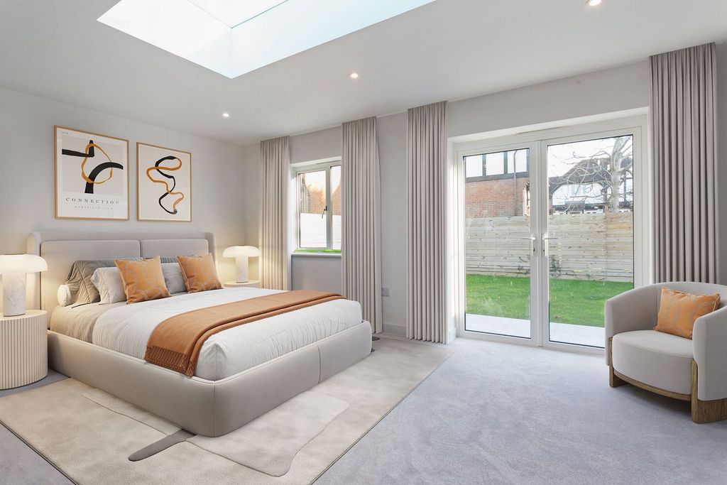 Property photo 3 of 19