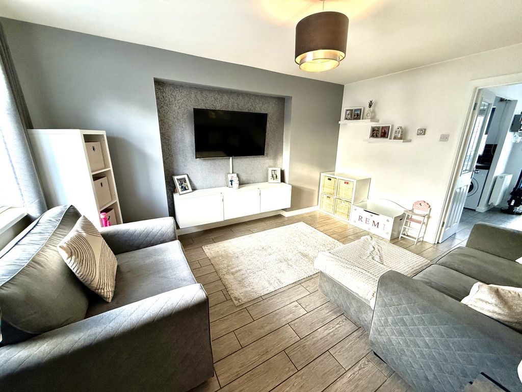 Property photo 3 of 10 Img_1494