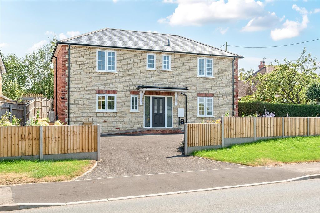 Property photo 1 of 19 Front