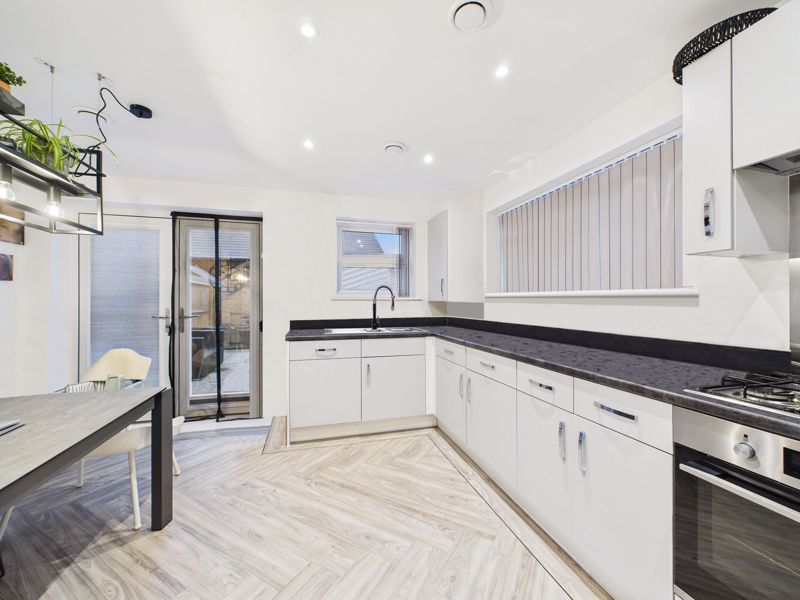 Property photo 2 of 16 Photo 17