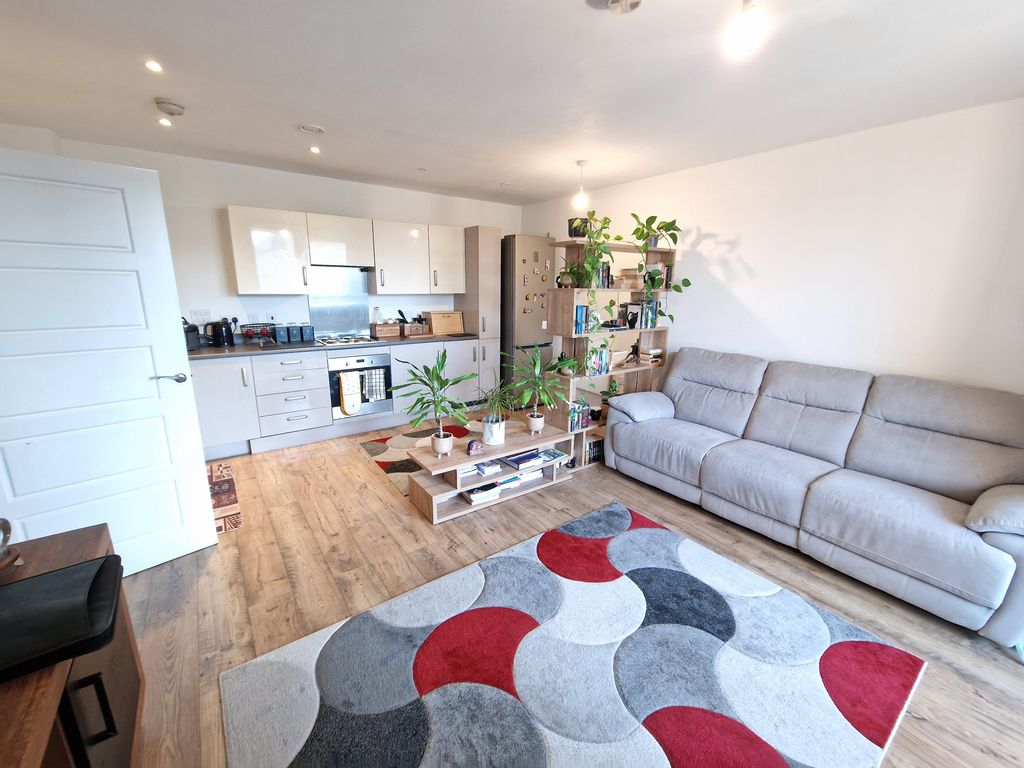 Property photo 2 of 9