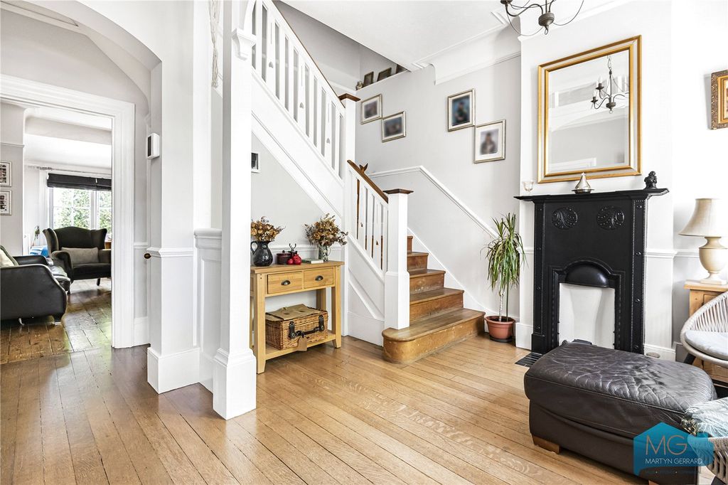 Property photo 2 of 34 Picture No. 07