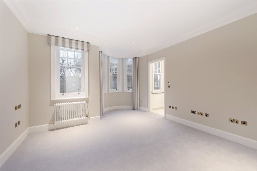 Property photo 3 of 11 Picture No. 02