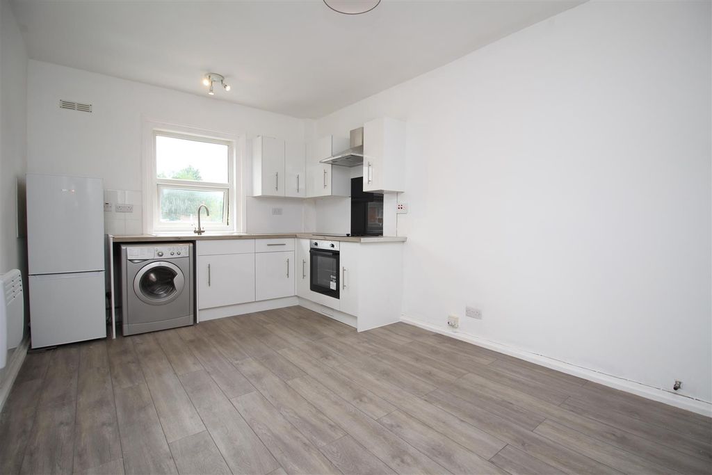 Property photo 2 of 9 Img_5014.Jpg