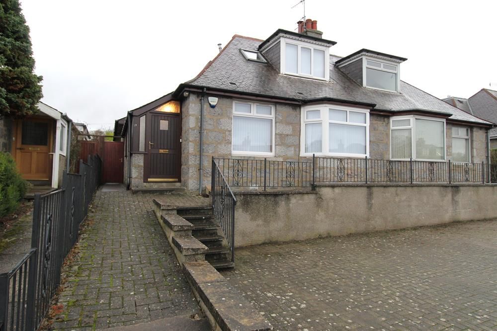 Property photo 2 of 10 External