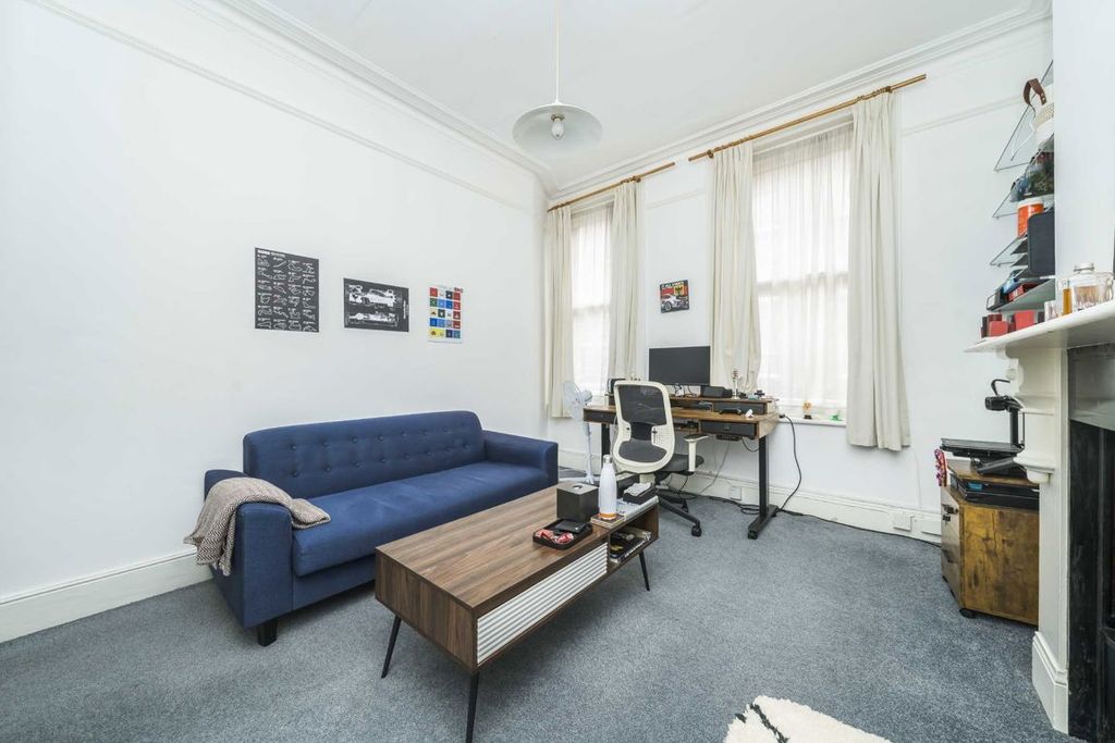Property photo 2 of 5