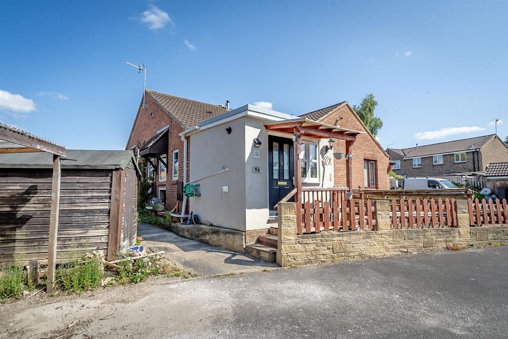 Property photo 1 of 9 External