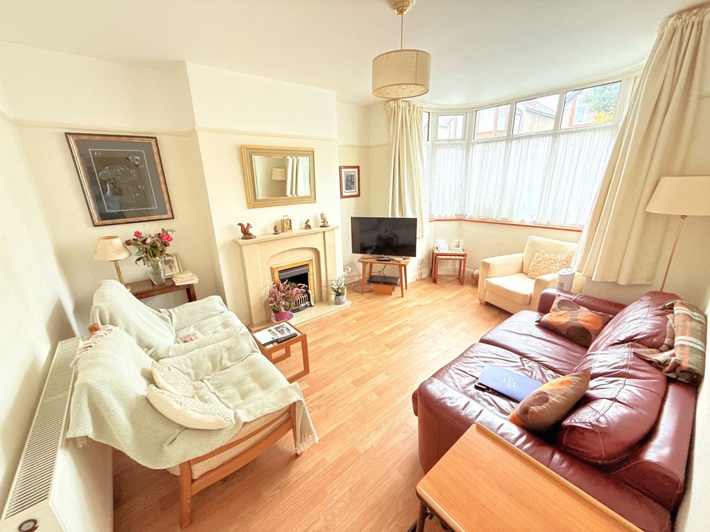 Property photo 3 of 15