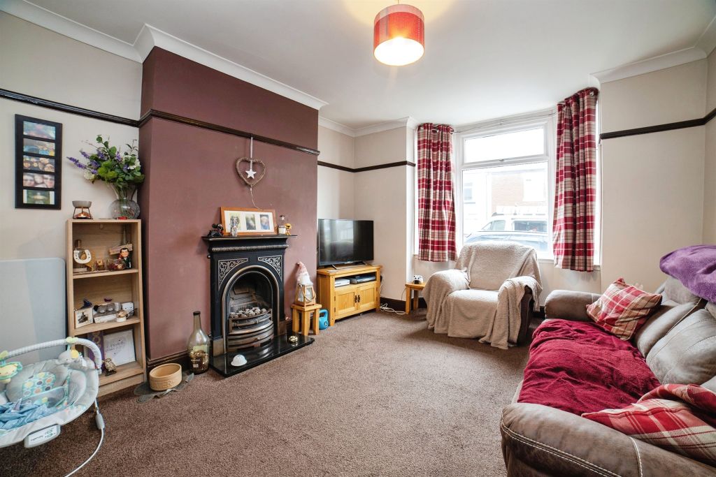 Property photo 2 of 18