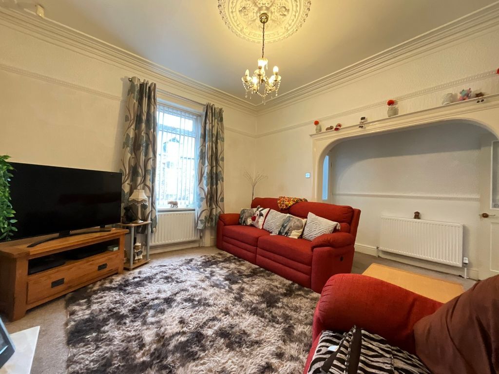 Property photo 3 of 17 4357965