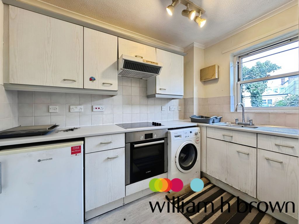 Property photo 3 of 6 Image