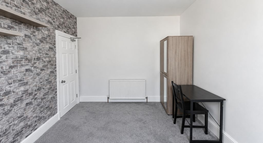 Property photo 2 of 4 Chatgpt Image Sep...