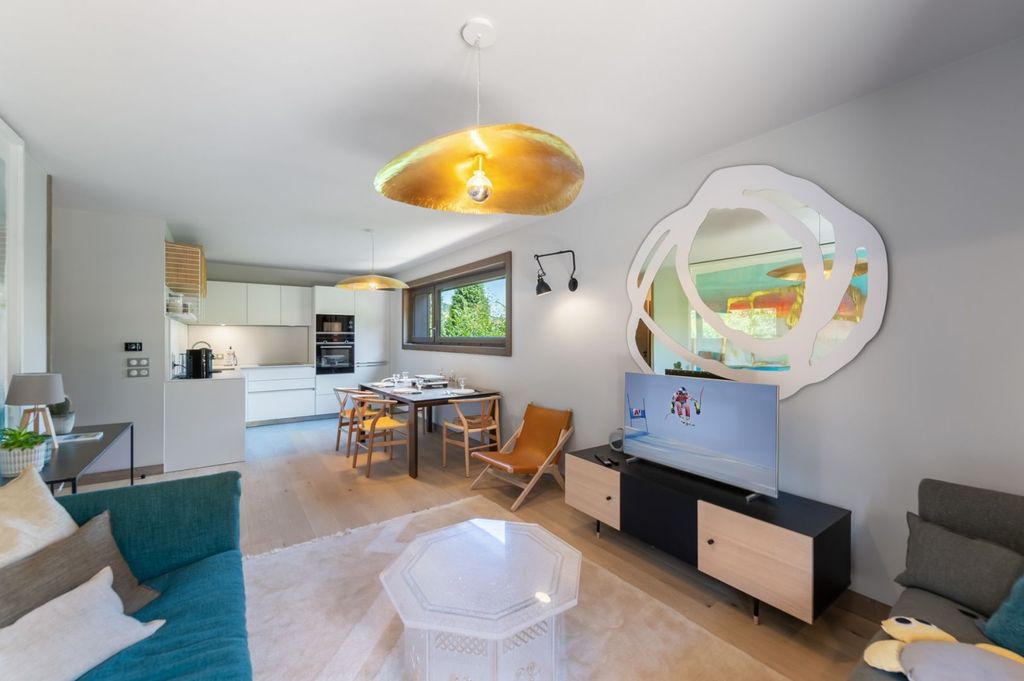 Property photo 3 of 9 Megeve Apartment For