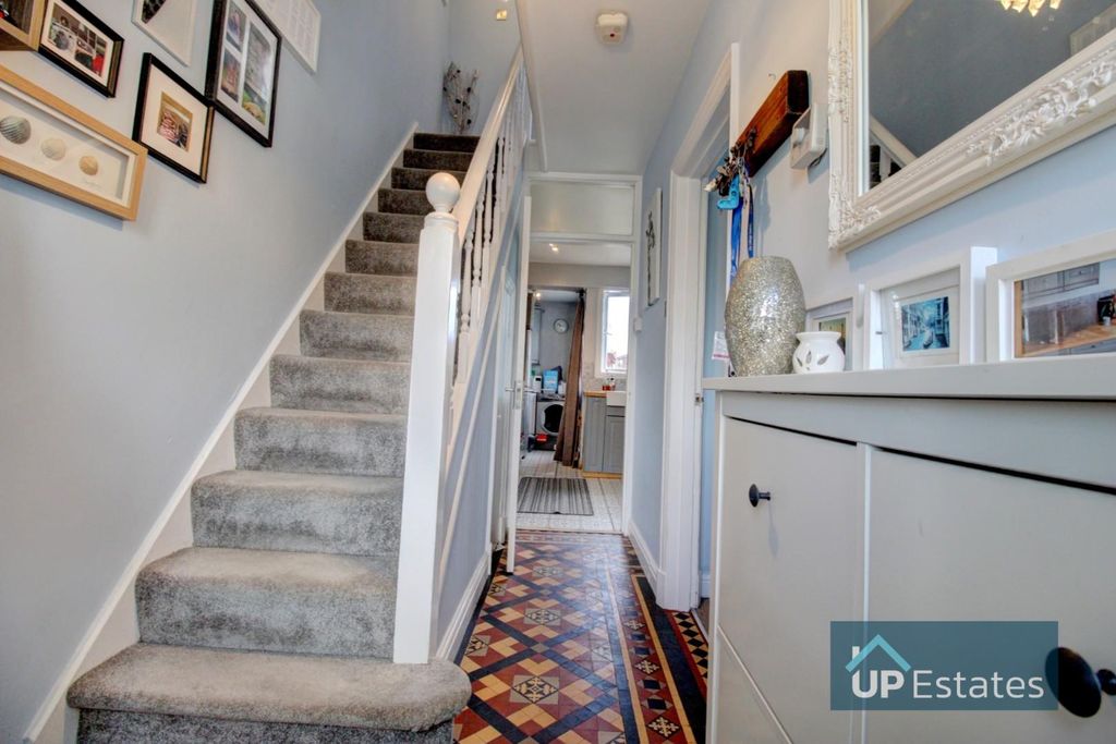 Property photo 2 of 16 Hall