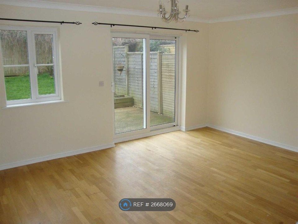 Property photo 3 of 11