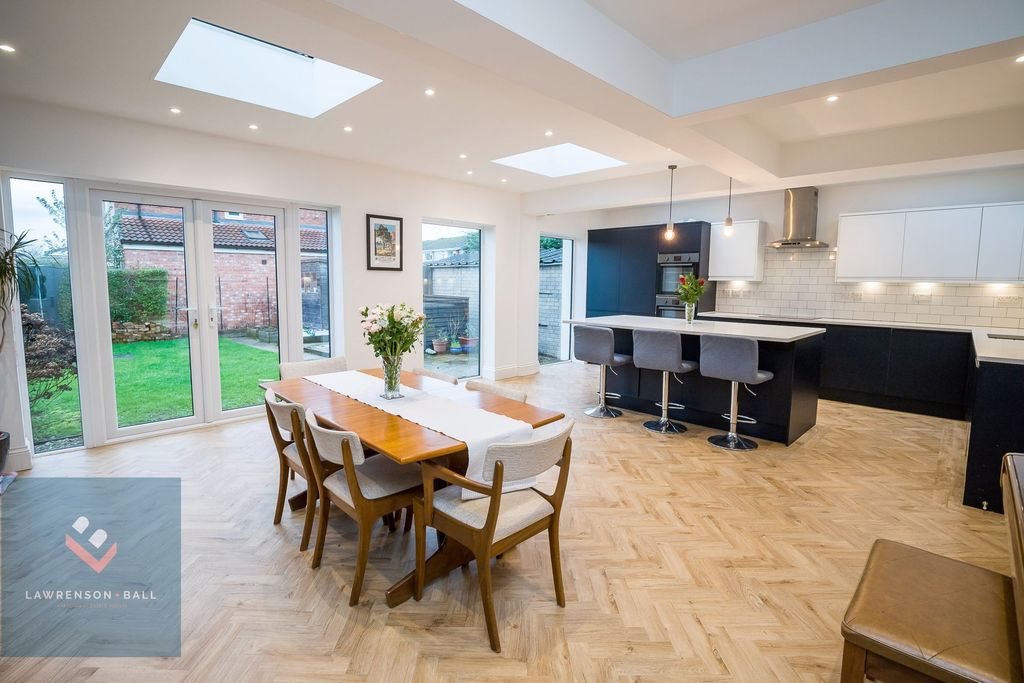 Property photo 1 of 22 Kitchen/Dining/Family Room