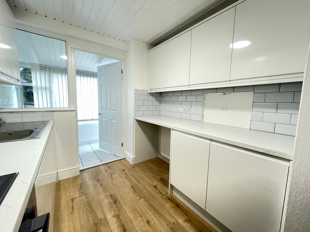 Property photo 3 of 13 Exterior