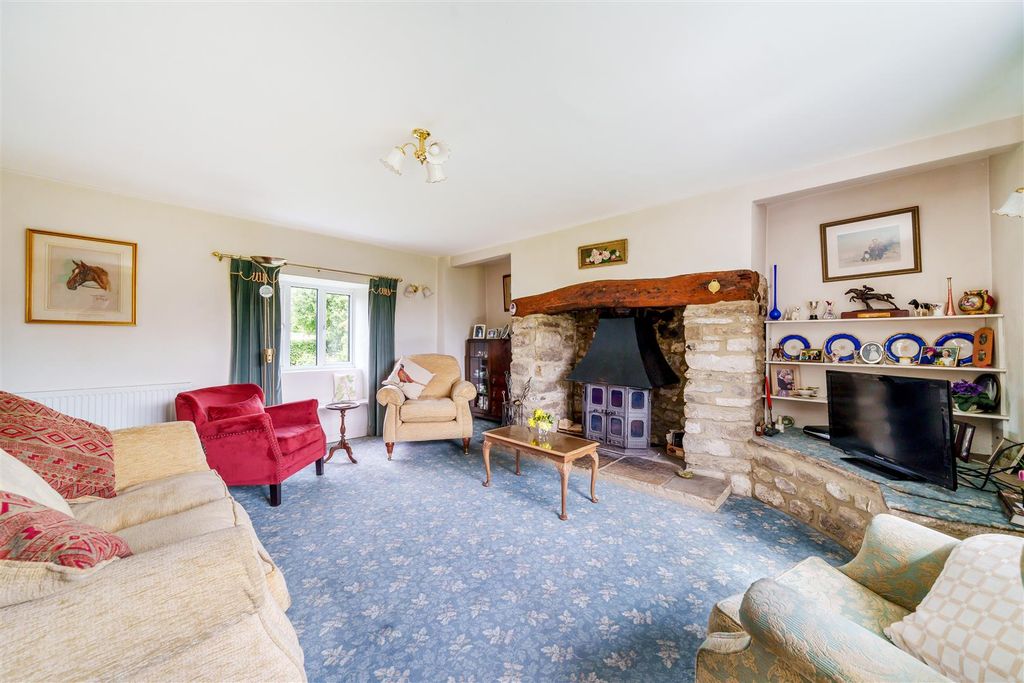Property photo 3 of 22 64Df570Ae16c5-1023113 (2).Jpg