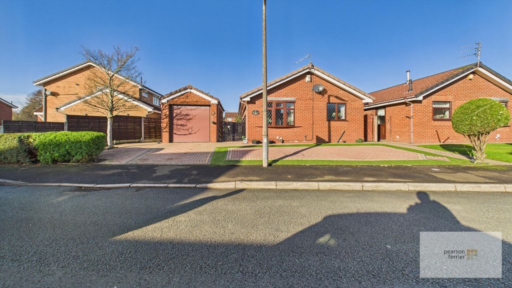 Property photo 1 of 13 Front (Exterior)