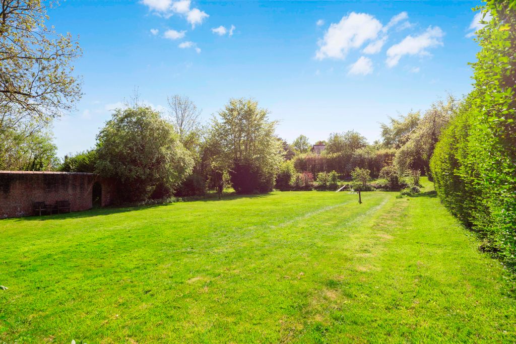 Property photo 1 of 26