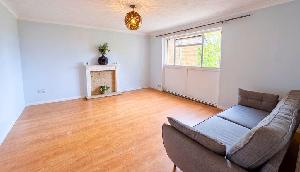 Property photo 3 of 7 5432512