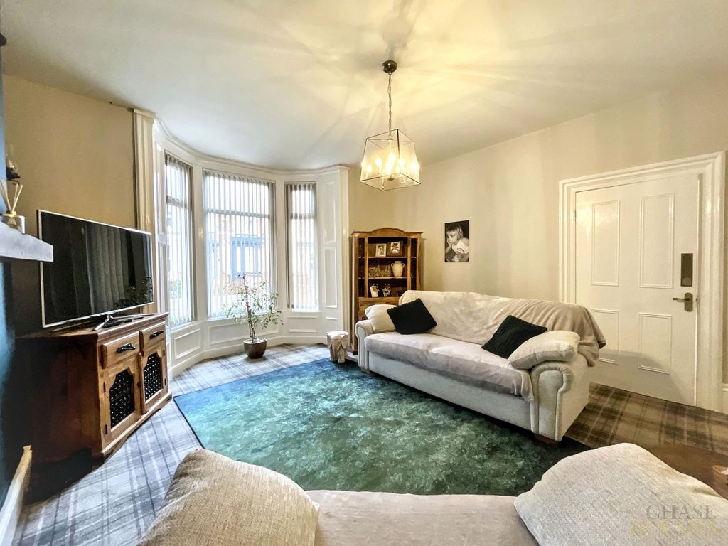 Property photo 3 of 25