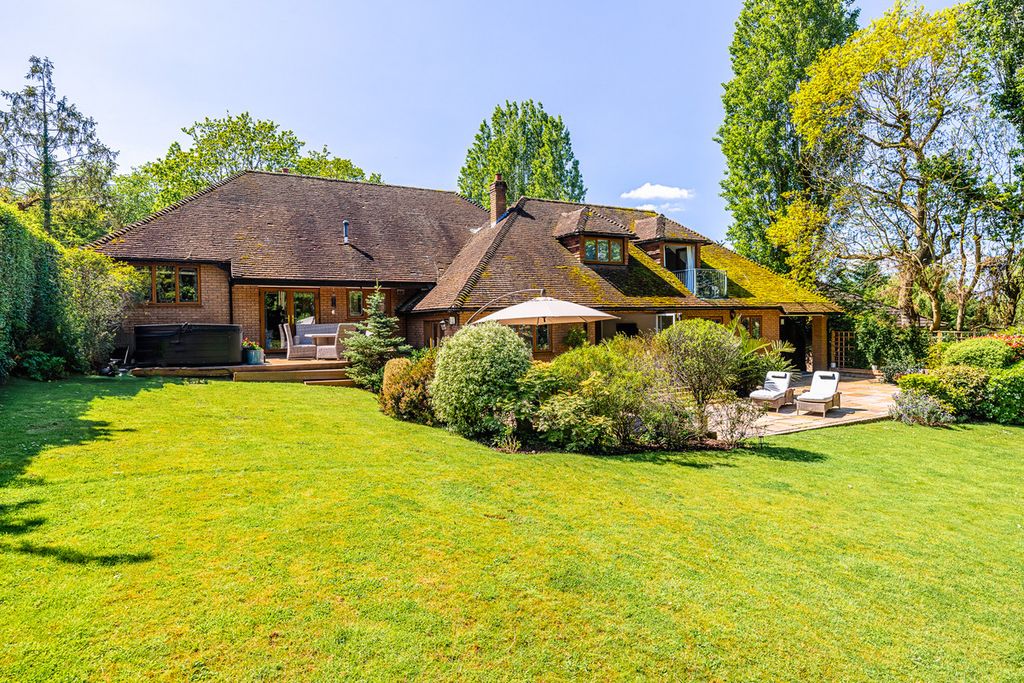 Property photo 3 of 46