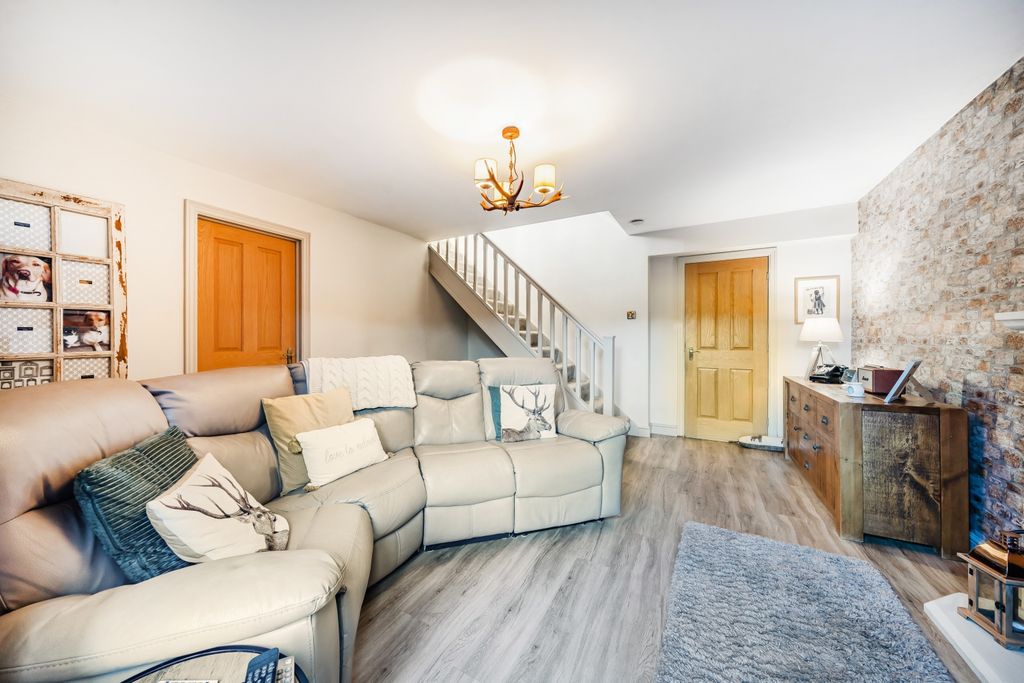 Property photo 3 of 15 1234281 (2)