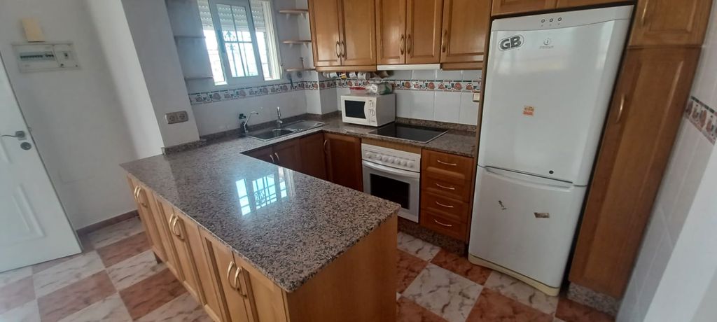 Property photo 3 of 18