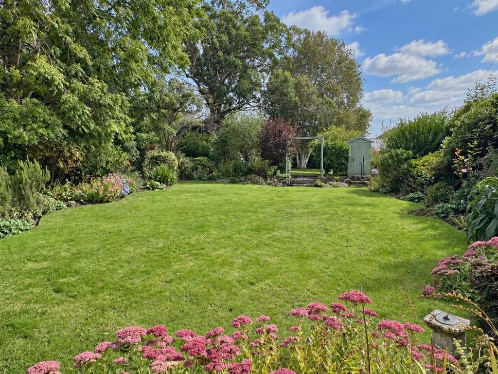 Property photo 2 of 35 New Gdn.Jpeg